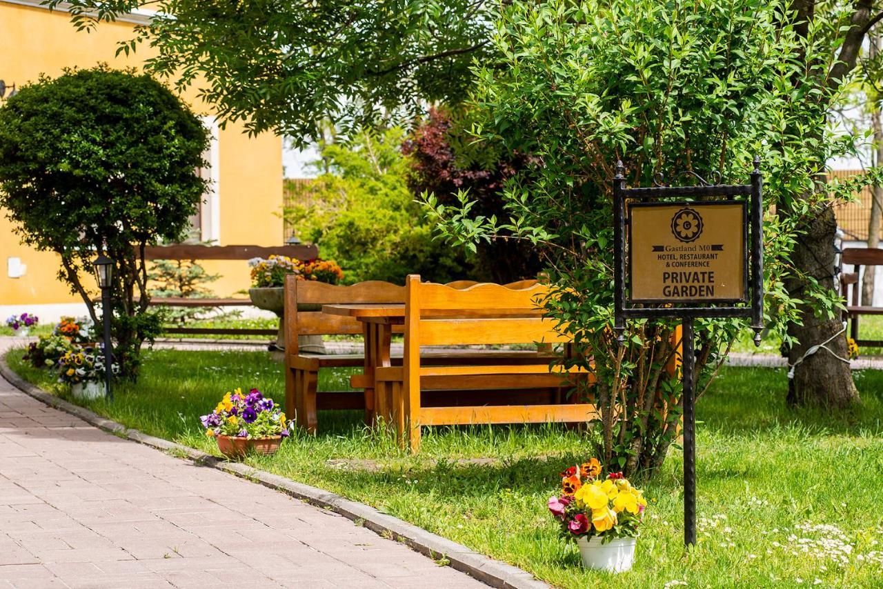 Gastland M0 Hotel & Conference Center Szigetszentmiklós Екстериор снимка