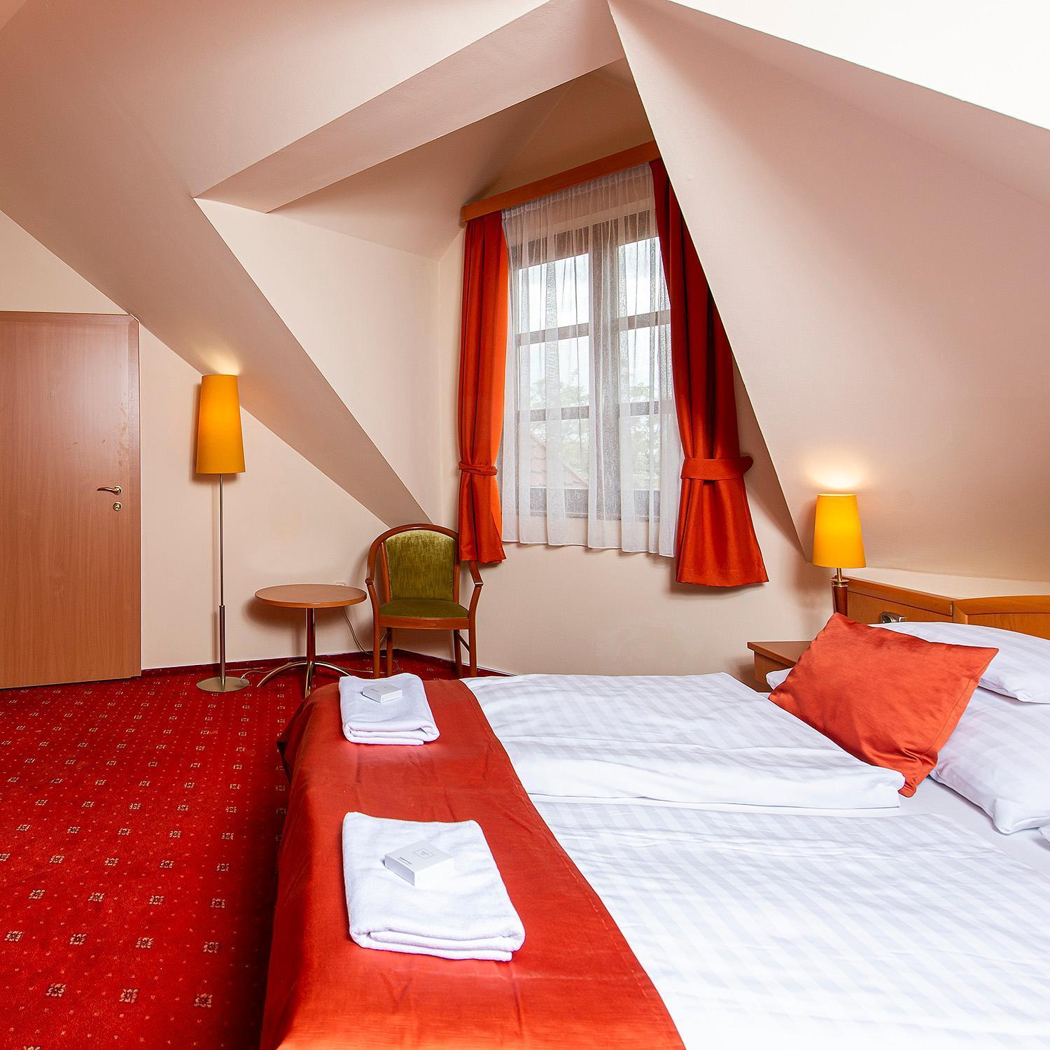 Gastland M0 Hotel & Conference Center Szigetszentmiklós Екстериор снимка