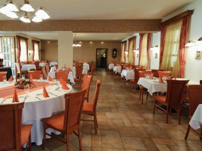 Gastland M0 Hotel & Conference Center Szigetszentmiklós Екстериор снимка